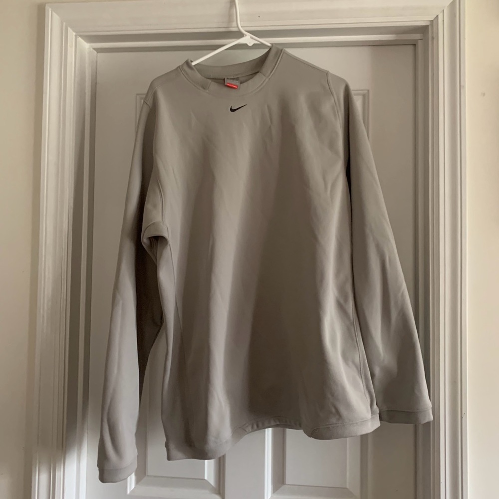 Nike fit therma crew neck sweatshirt